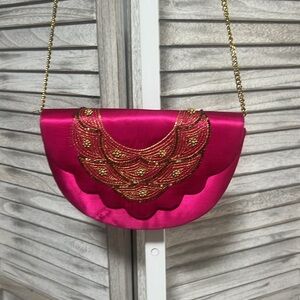 Vintage Regal beaded hot pink purse with Crossbody chain great condition